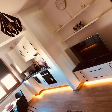 Kolonaki Domus Apartment 3 Jászvásár Kültér fotó